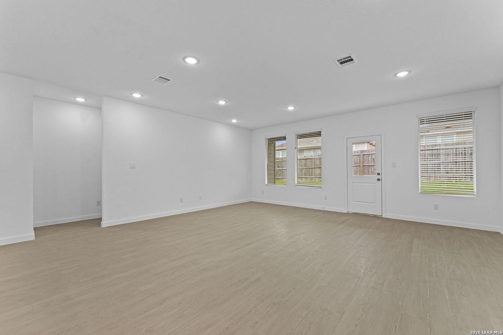 2331 Fort Davis Pass. Marion, TX 78124