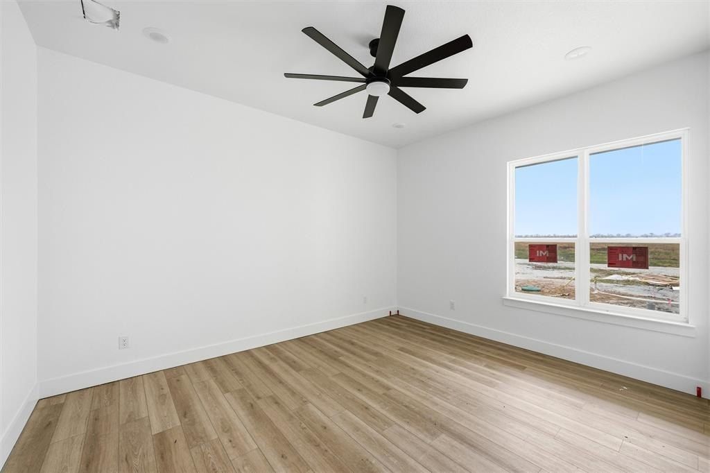 496 Willow Moon Ranch Road. Crawford, TX 76638