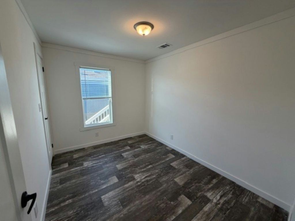 2824 Cactus. Irving, TX 75060