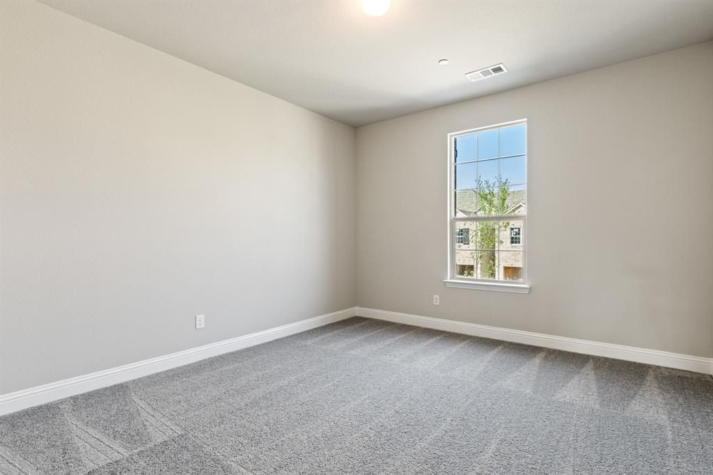 625 Hutchinson Lane. Lewisville, TX 75077