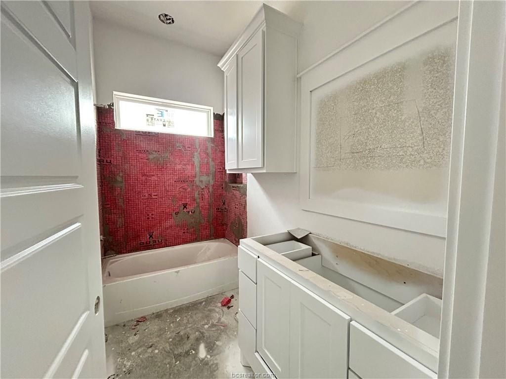 Rose Hill Lane. Bryan, TX 77808