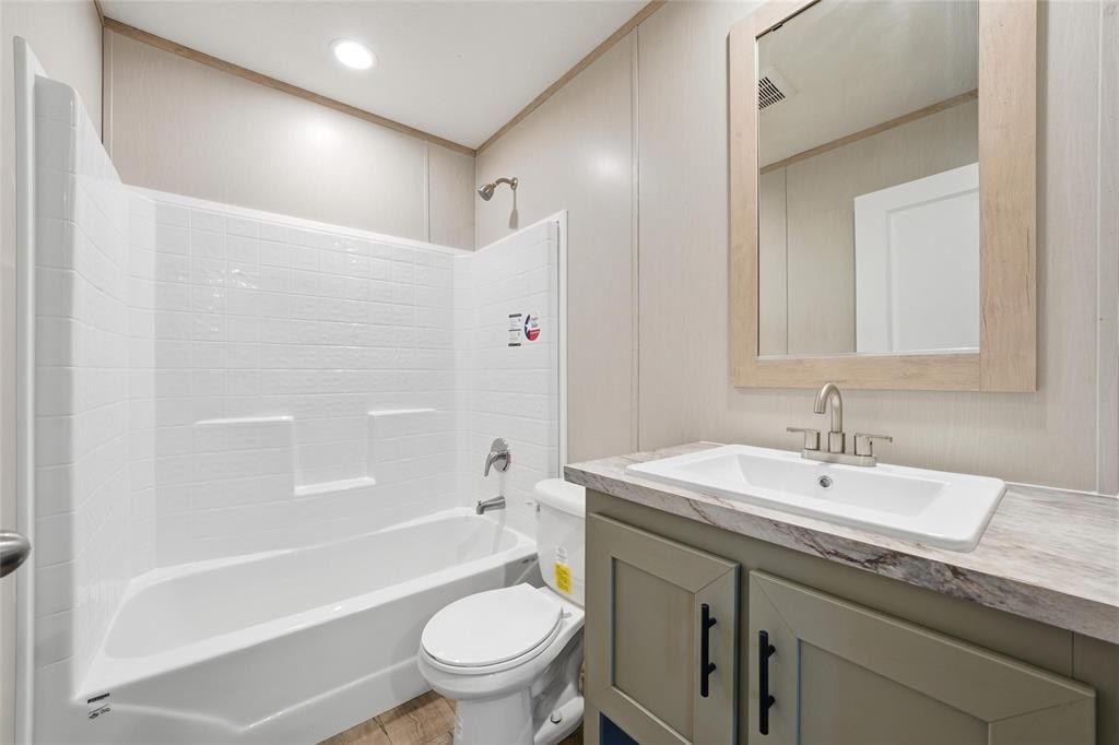 224 Derek Road. Eddy, TX 76524