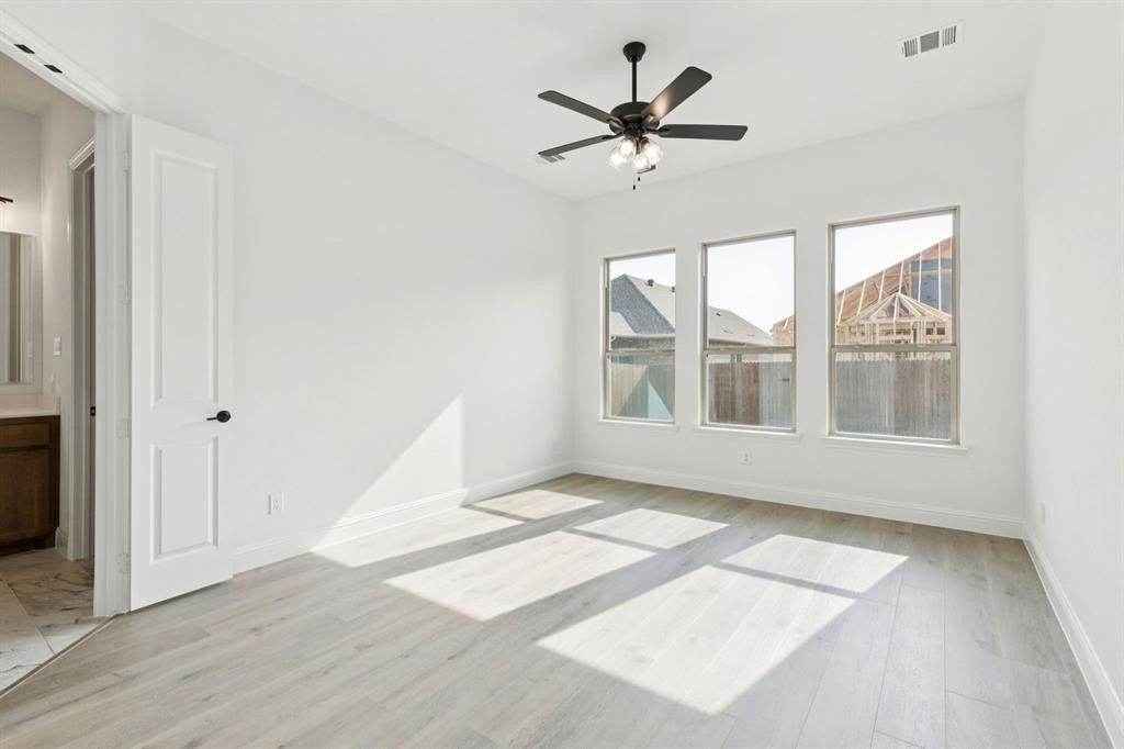 5405 Bardwell Drive. Denton, TX 76226