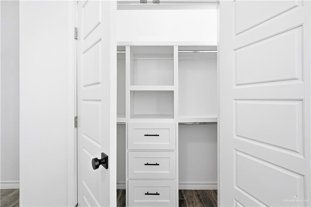 617 W Garfield Avenue. Alton, TX 78573