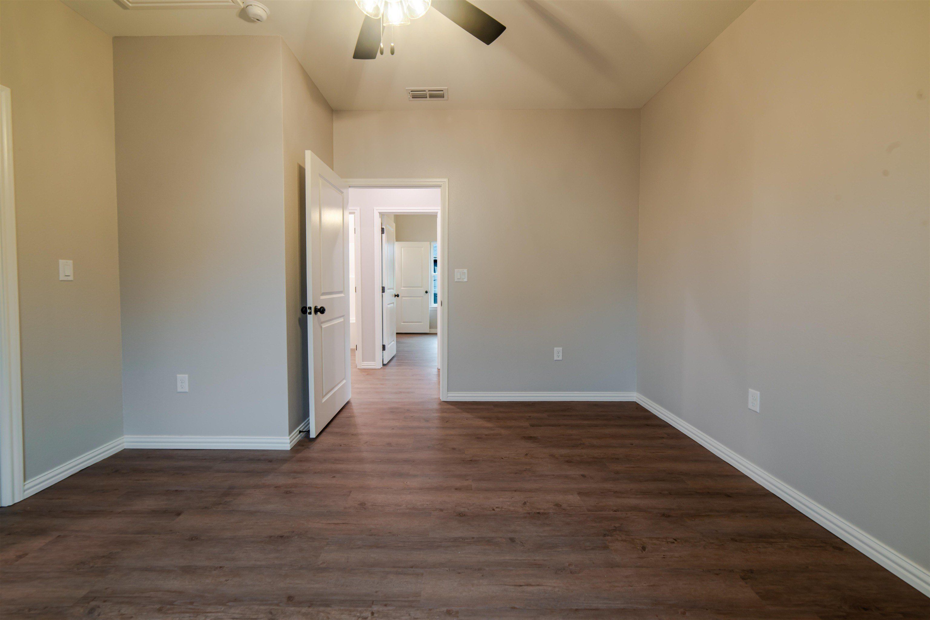 Hendricks Street. Gladewater, TX 75647