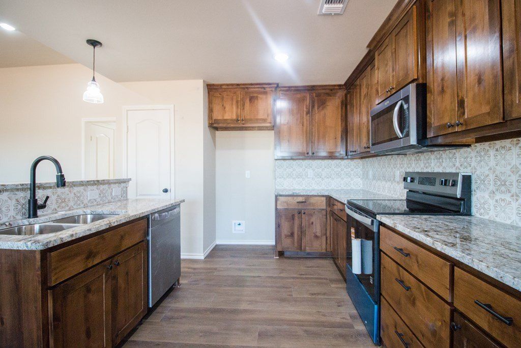 Coral Way. San Angelo, TX 76904