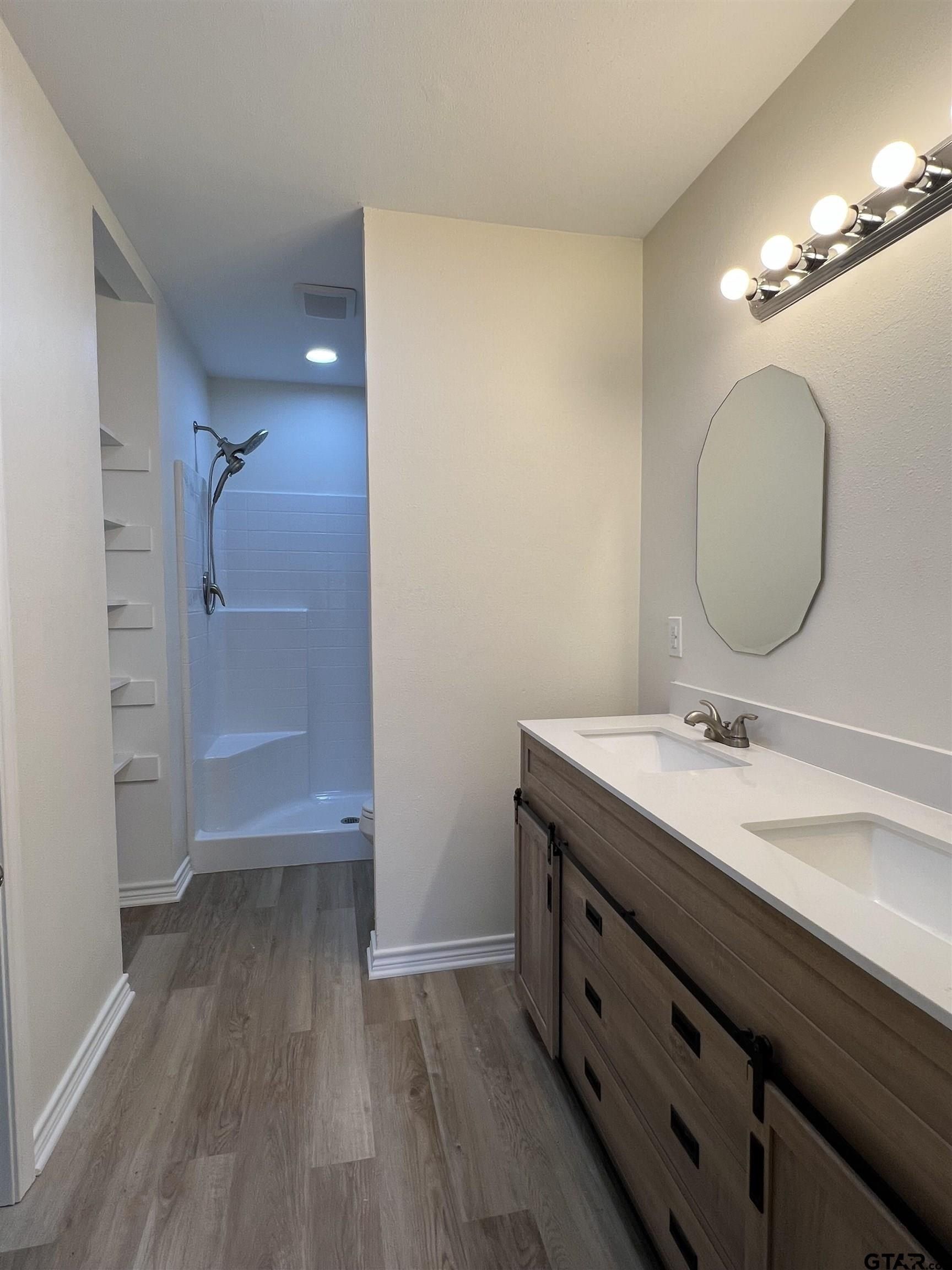 125 Pecan Dr. Bullard, TX 75757