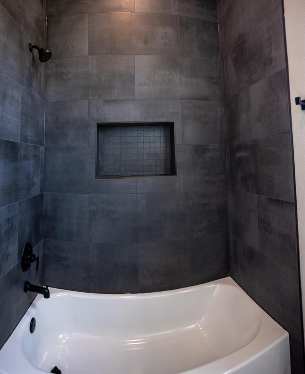 3094 Willow Road. Celeste, TX 75423