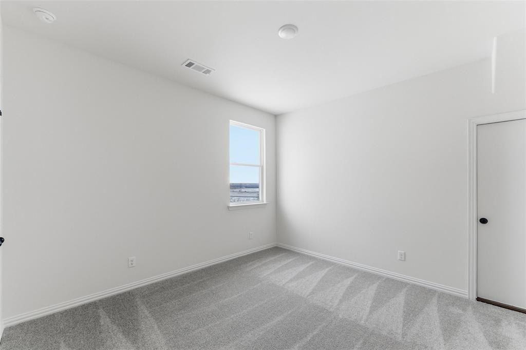 205 Brandywine Trail. Rhome, TX 76078