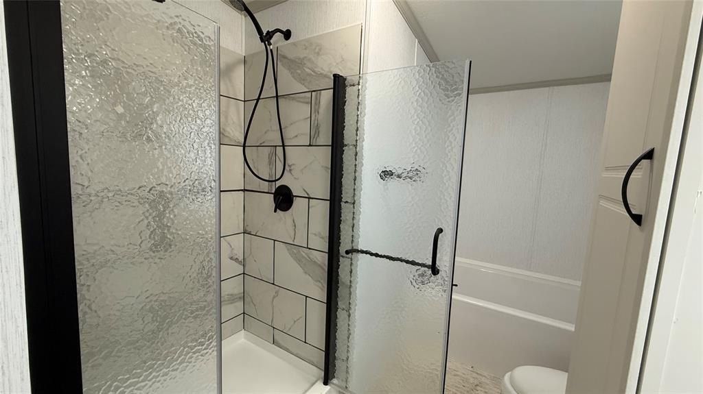 244 Overland Trail. Runaway Bay, TX 76426