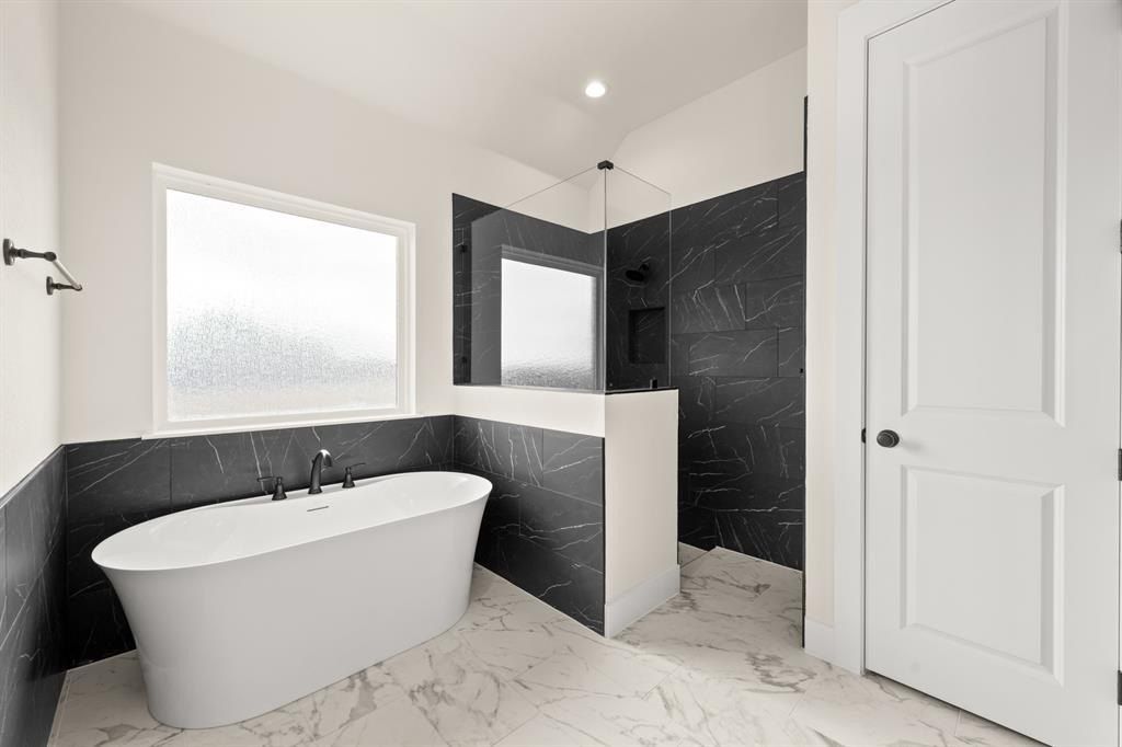 115 Blackstar Lane. Decatur, TX 76234