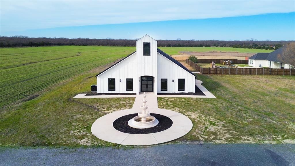 1012 Fm 36 N. Greenville, TX 75401