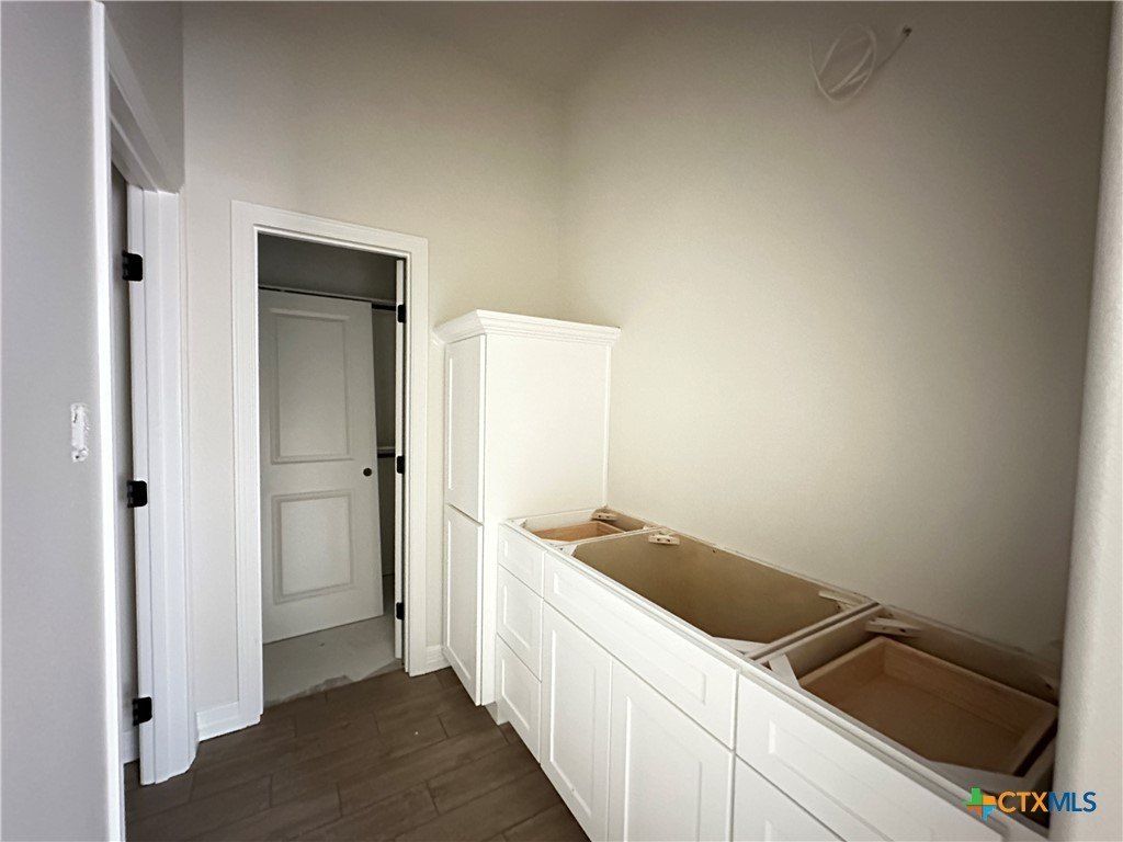 643 Bald Eagle Loop. Salado, TX 76571