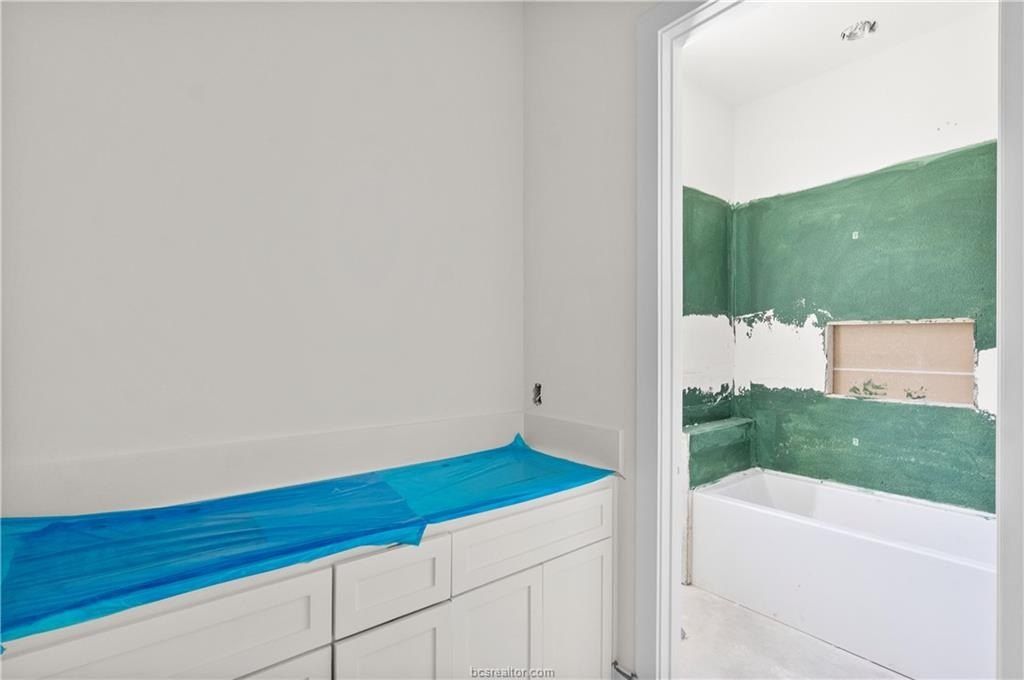 Silverbell Court. Bryan, TX 77807