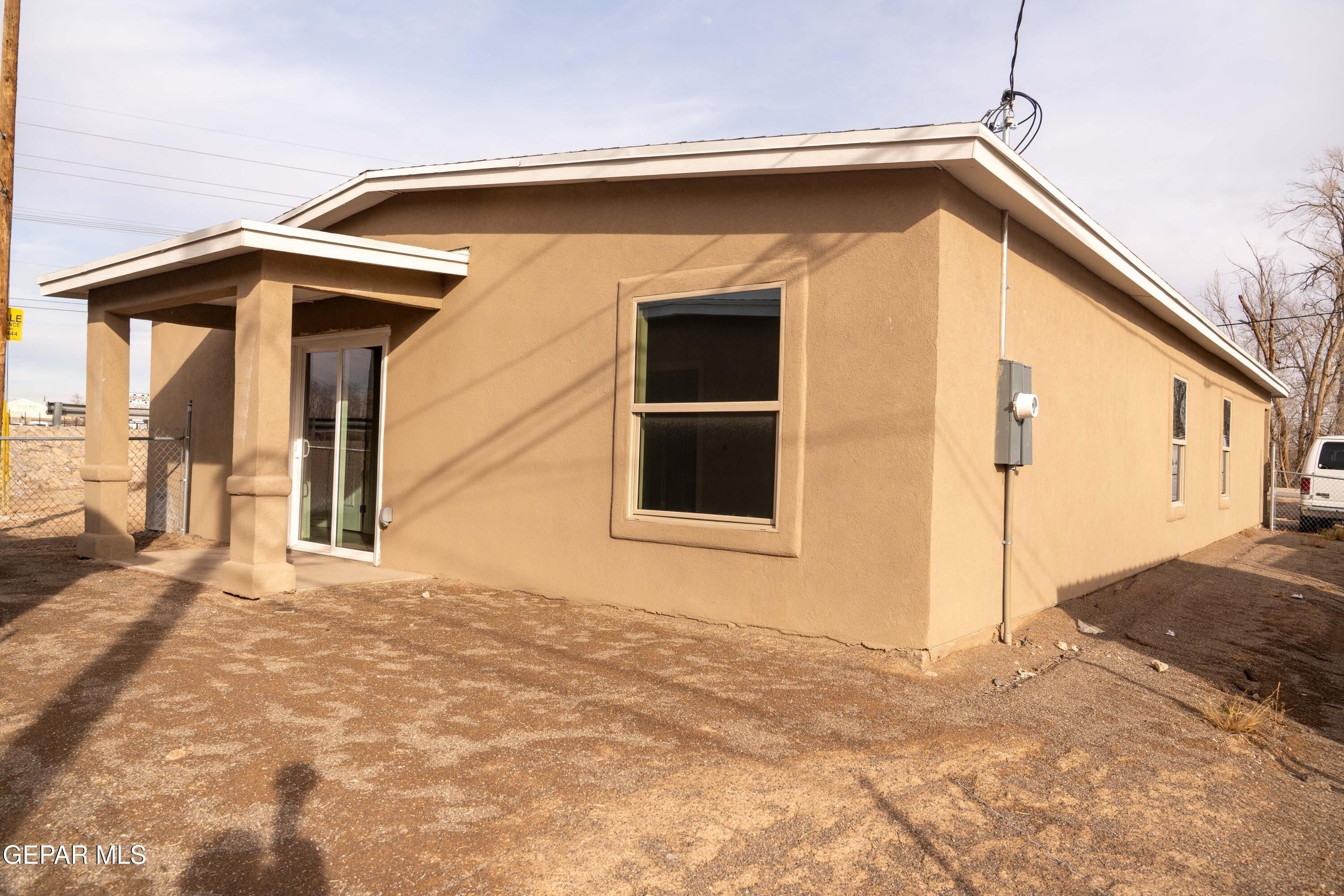 401 Cinecue Way. El Paso, TX 79907