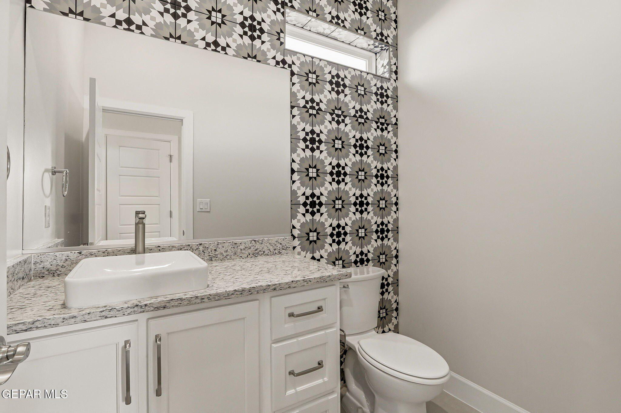 Pellegrino Avenue. El Paso, TX 79932