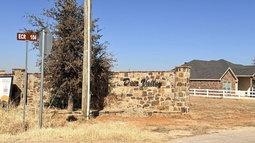 14112 E County Rd 104. Midland, TX 79706