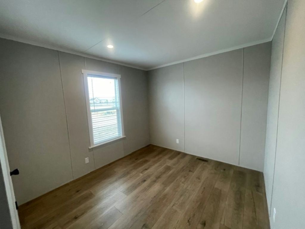 27 Bonnet Street. Willis, TX 77318