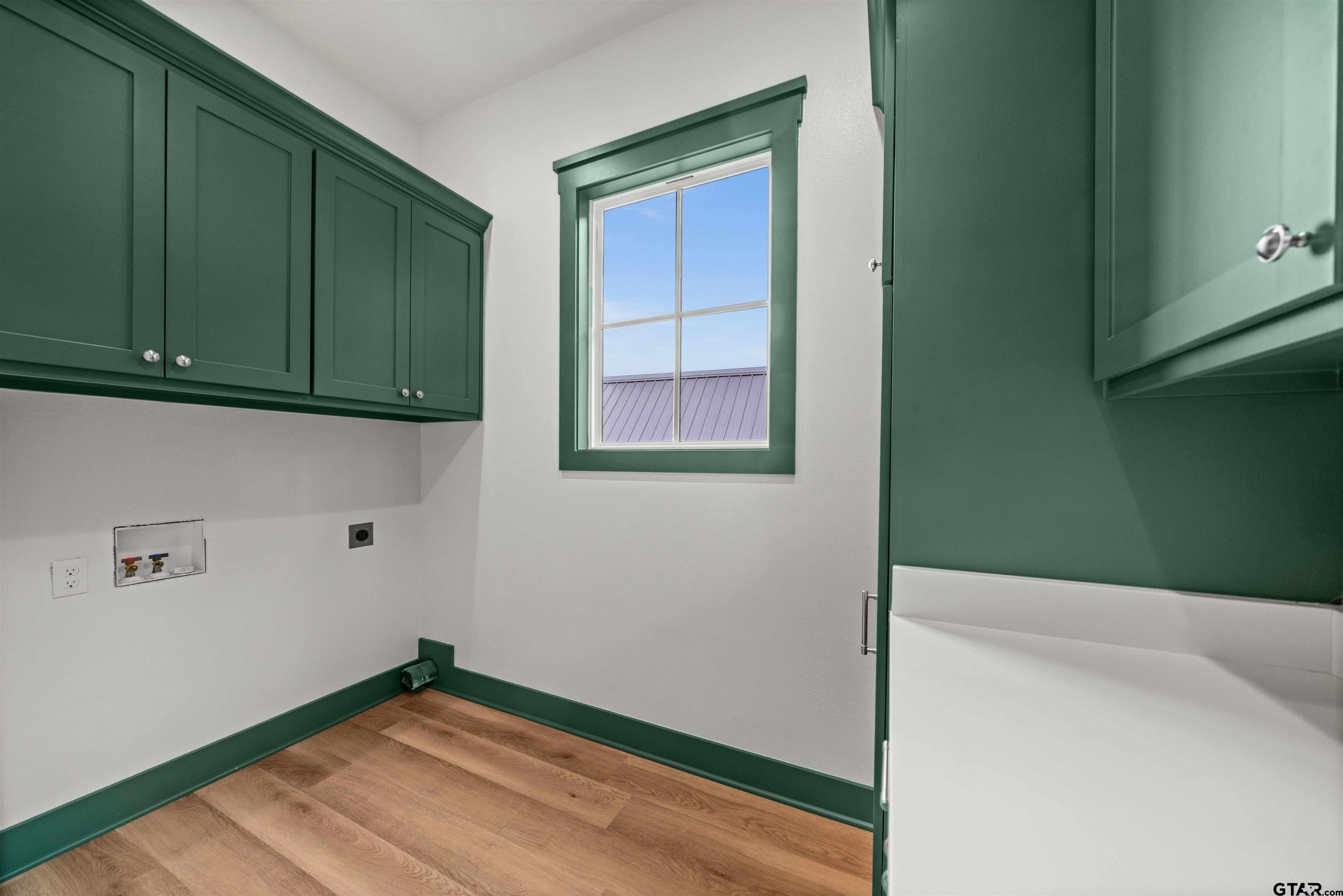 2630 Aqua Vista. Jacksonville, TX 75766