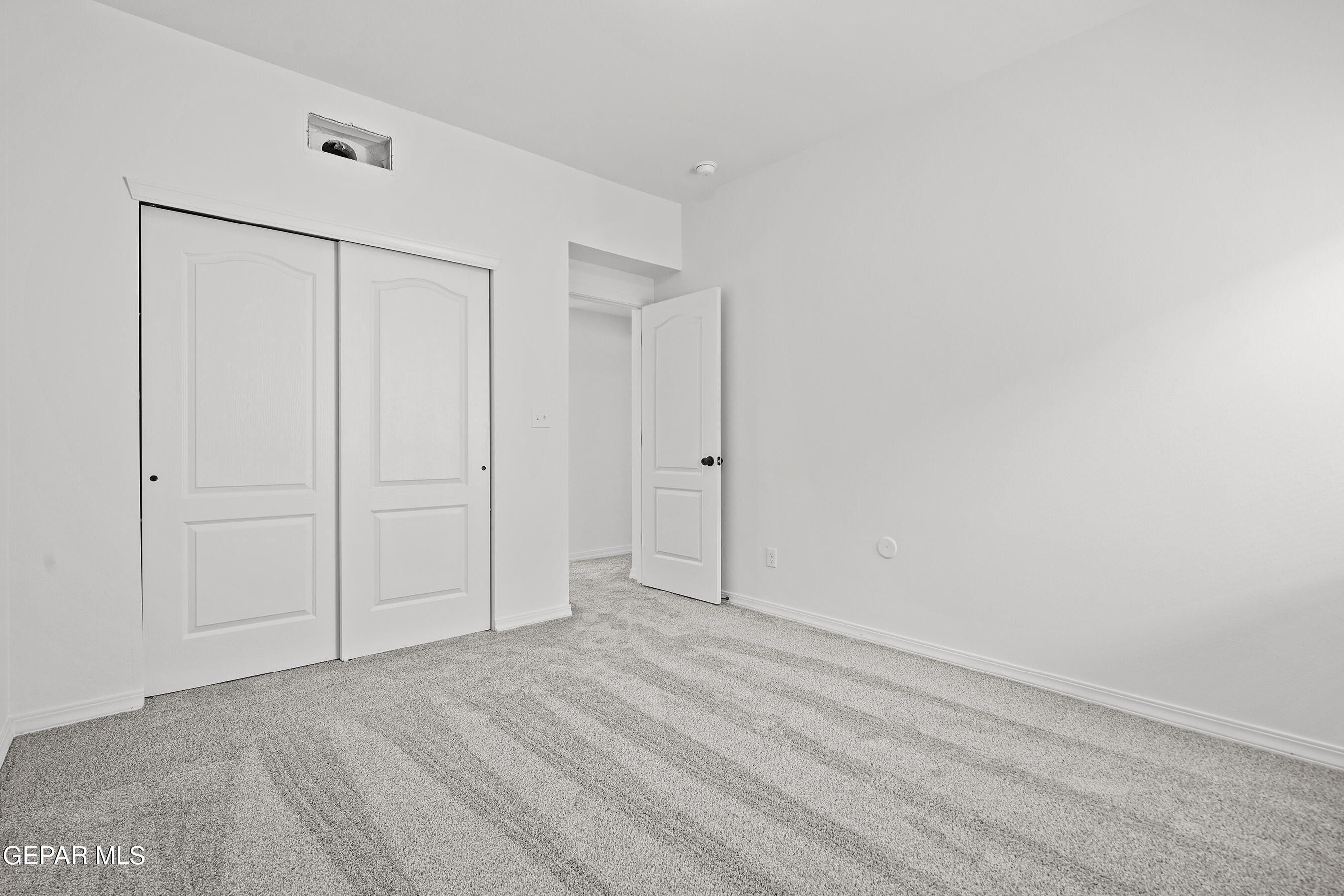 604 Cedarwood Avenue. El Paso, TX 79928