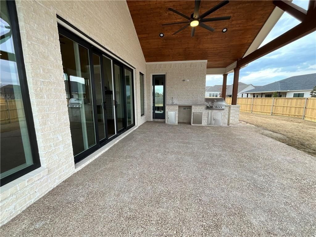 4801 Sunburst Court. College Station, TX 77845