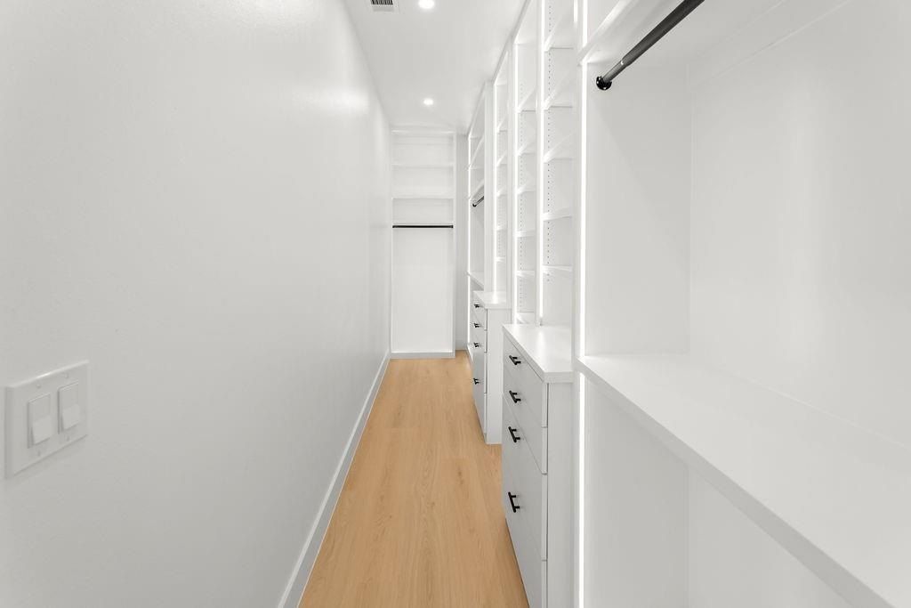 1827 Pollard Street. Dallas, TX 75208