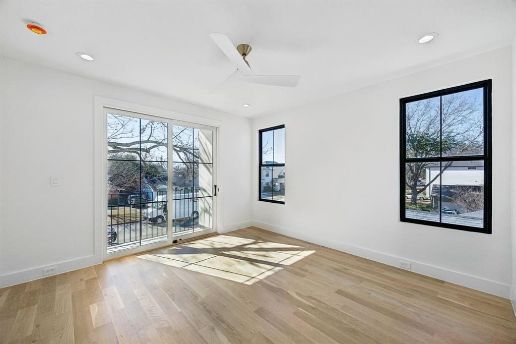 3875 Dunhaven Road. Dallas, TX 75220