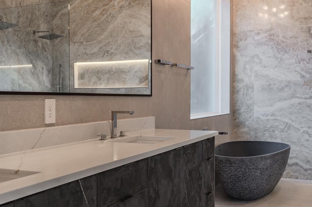 11232 Hillcrest Road. Dallas, TX 75230