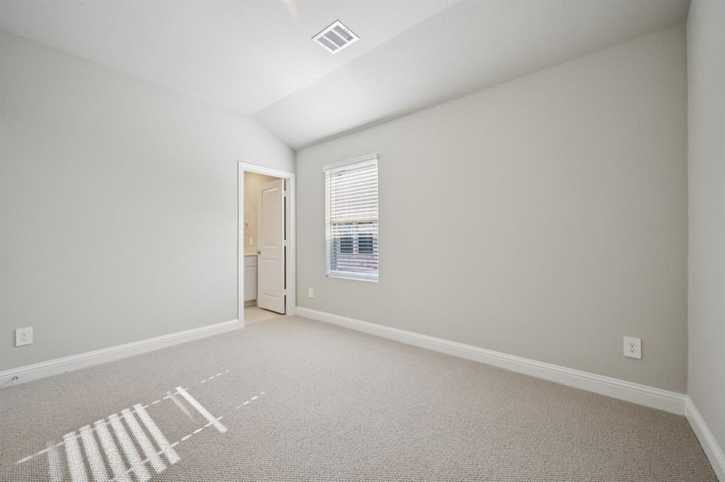 2400 Glacier Road. Anna, TX 75409