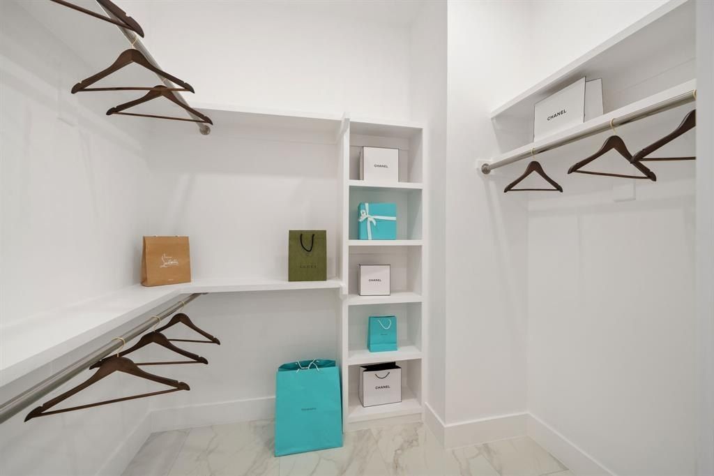 1919 Pollard Street. Dallas, TX 75208