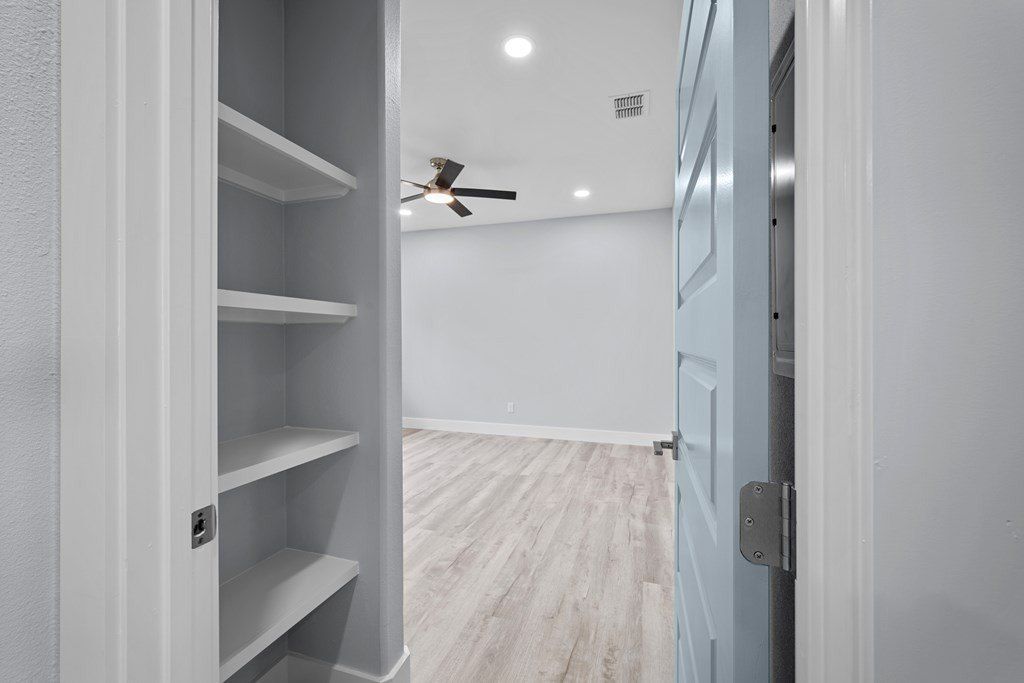 151 Front St. Rockport, TX 78382