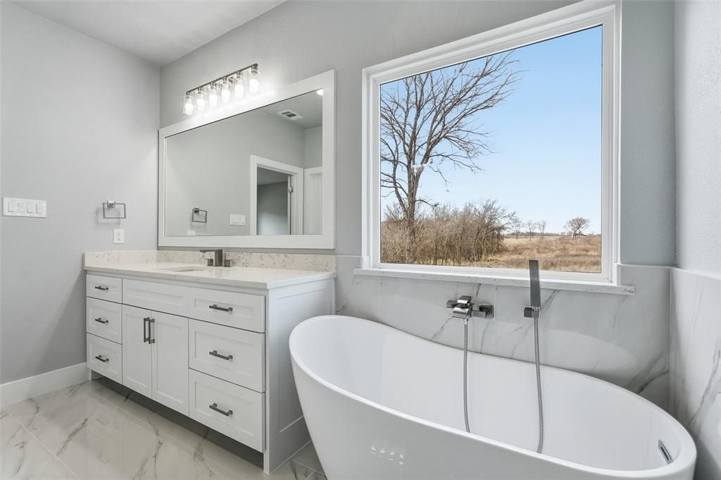 458 Sunrise Trail. Corsicana, TX 75109