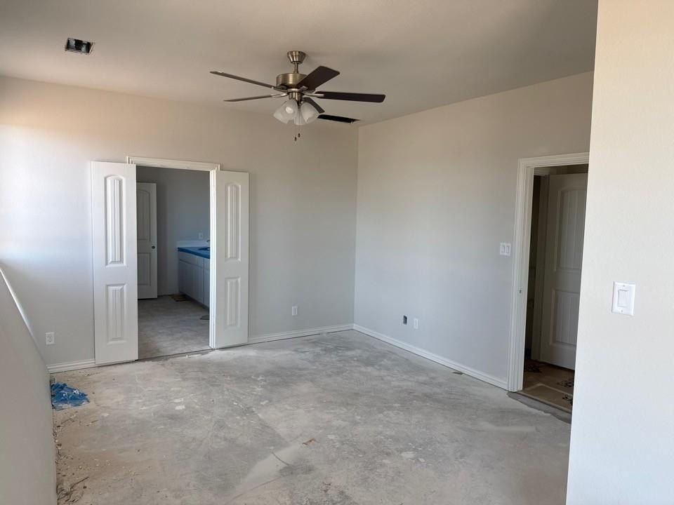 1221 Sabine River Lane. Springtown, TX 76082