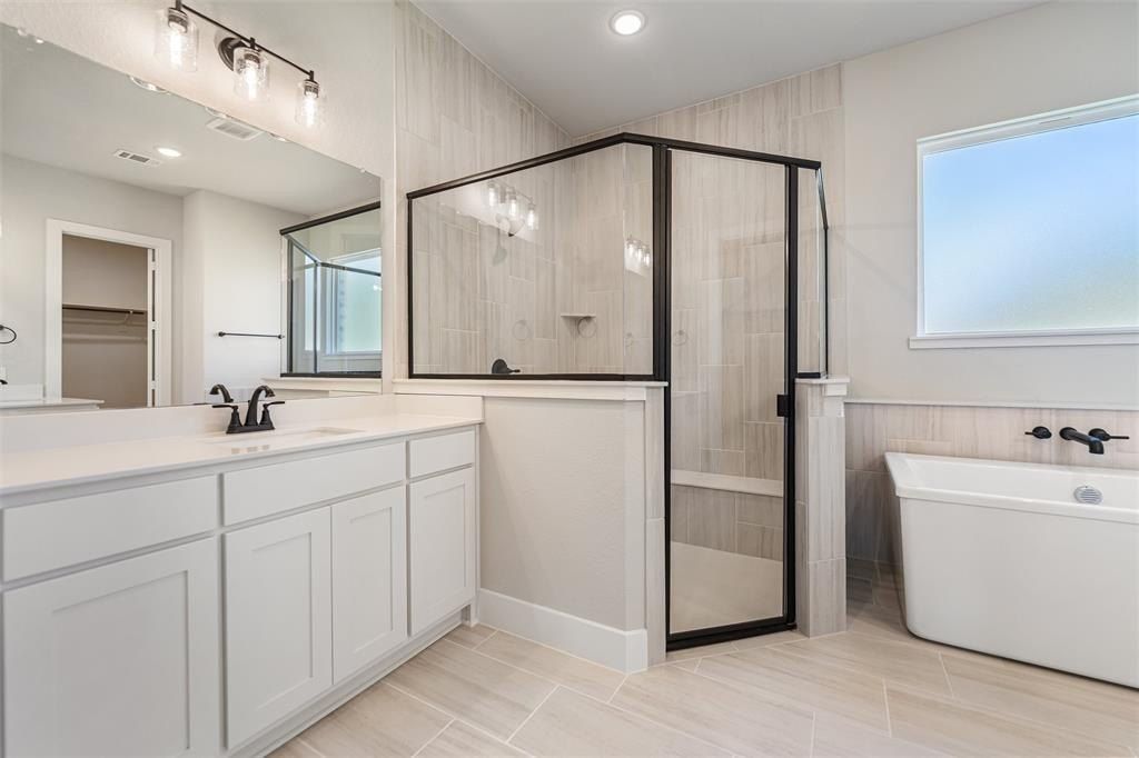 270 Cobb Road. Leonard, TX 75452