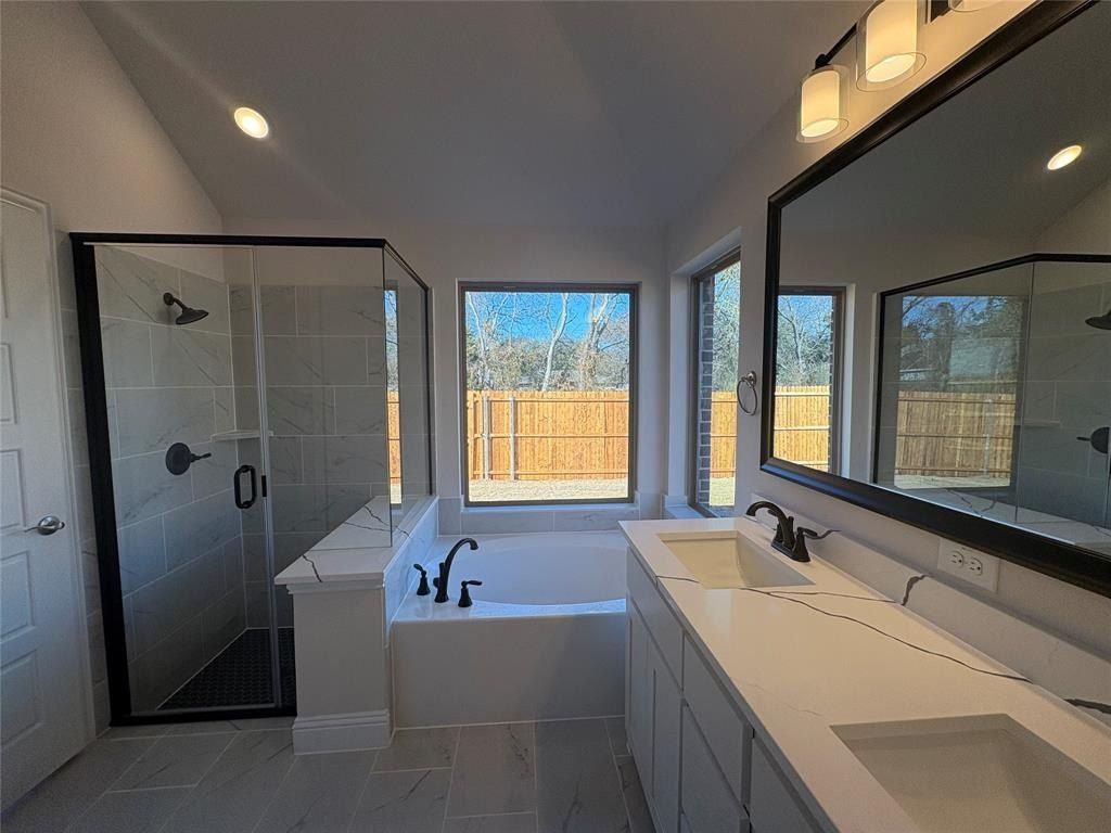 614 Kyle Drive. Tioga, TX 76271