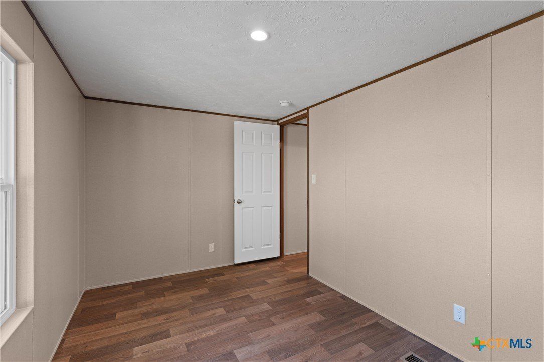 27 Briarwood Road. Morgans Point Resort, TX 76513