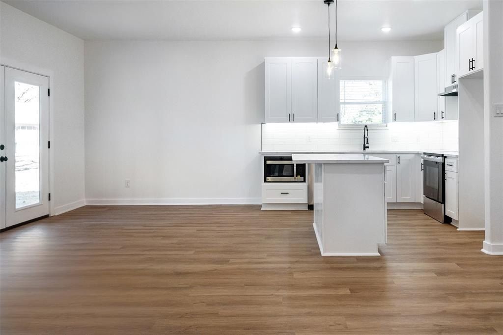 109 Cortez Street. Mabank, TX 75156