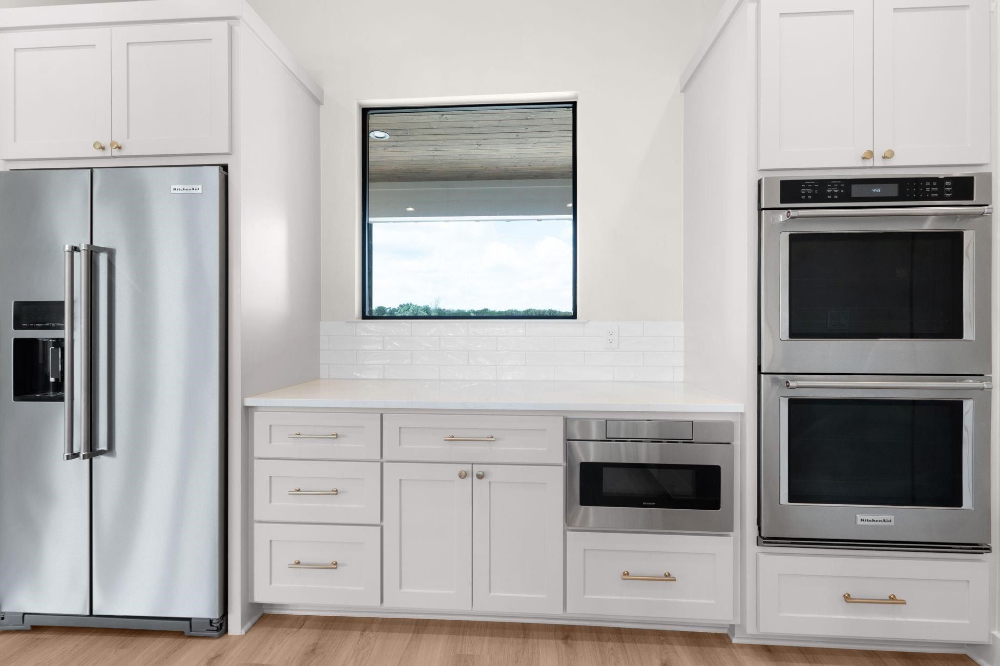 209 Burnet Oaks. Fentress, TX 78622