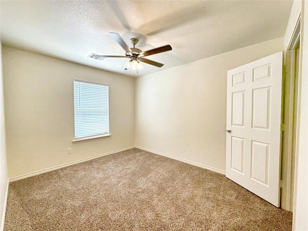 902 N Rusk Street. Fort Worth, TX 76116