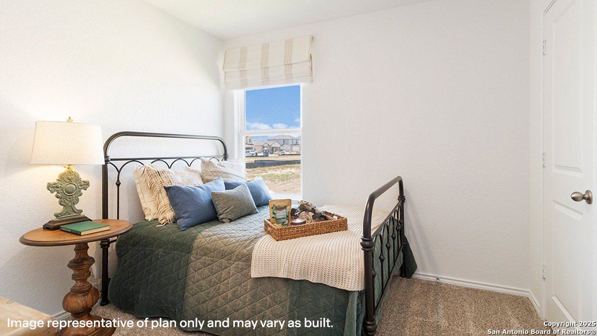 1441 Sequoia Park. Converse, TX 78109