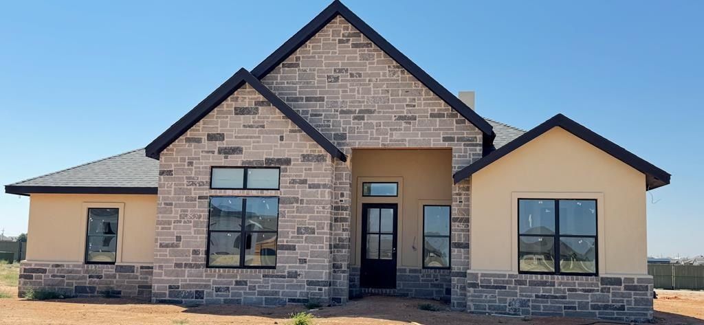 5909 Brennan. Midland, TX 79707