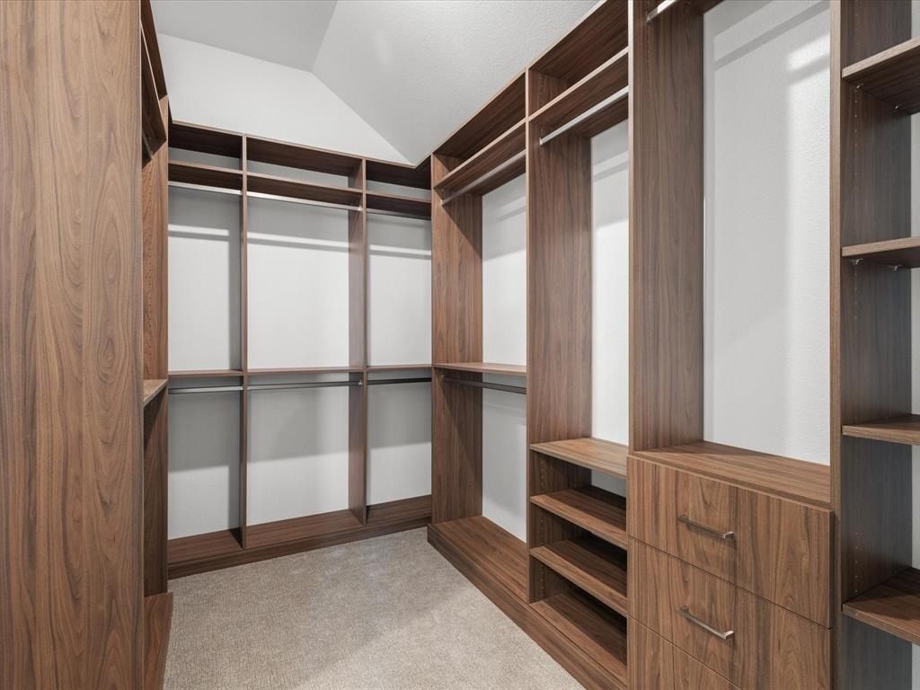 124 Lila Lake Drive. Waxahachie, TX 75165