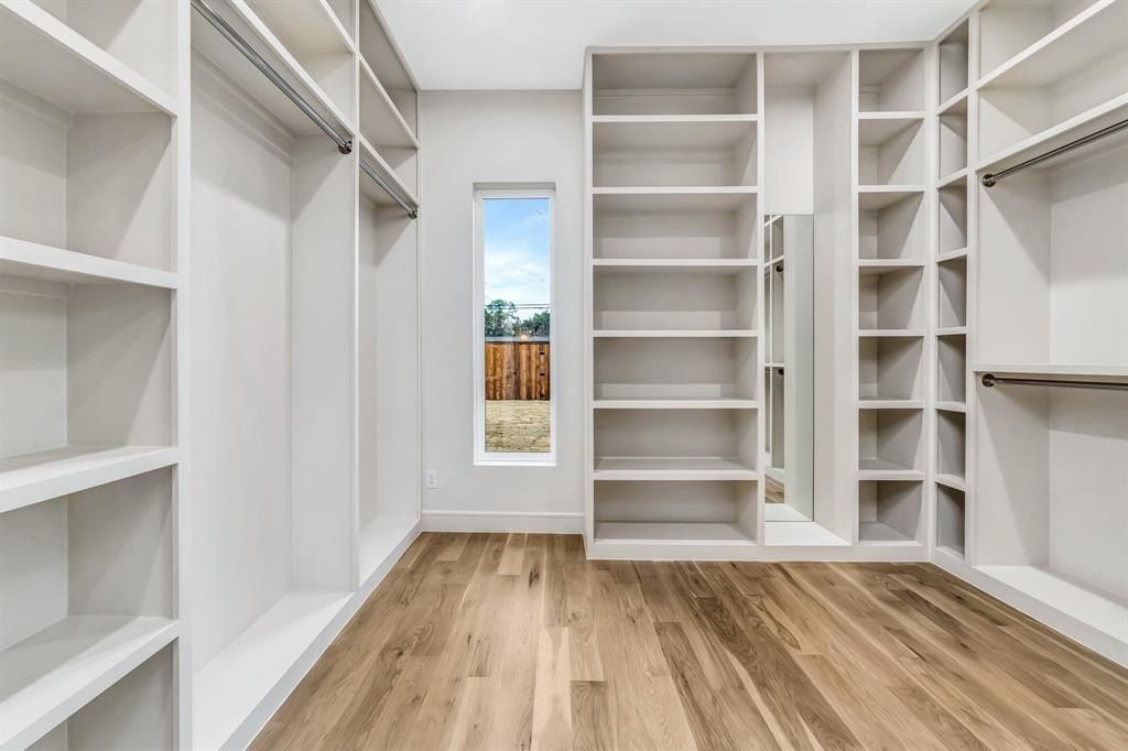 3179 Jubilee Trail. Dallas, TX 75229