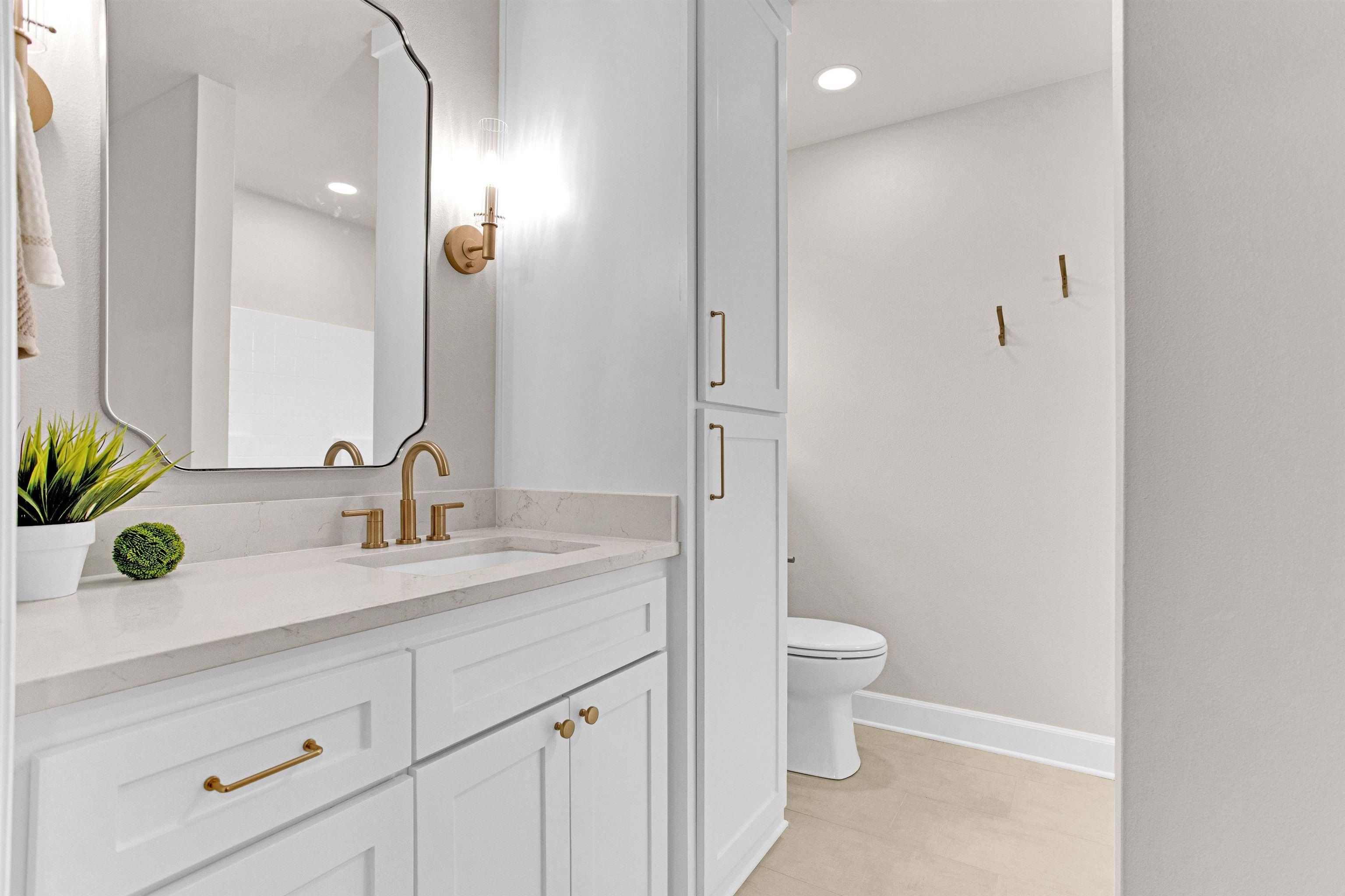 113 W Magnolia St. Troup, TX 75789