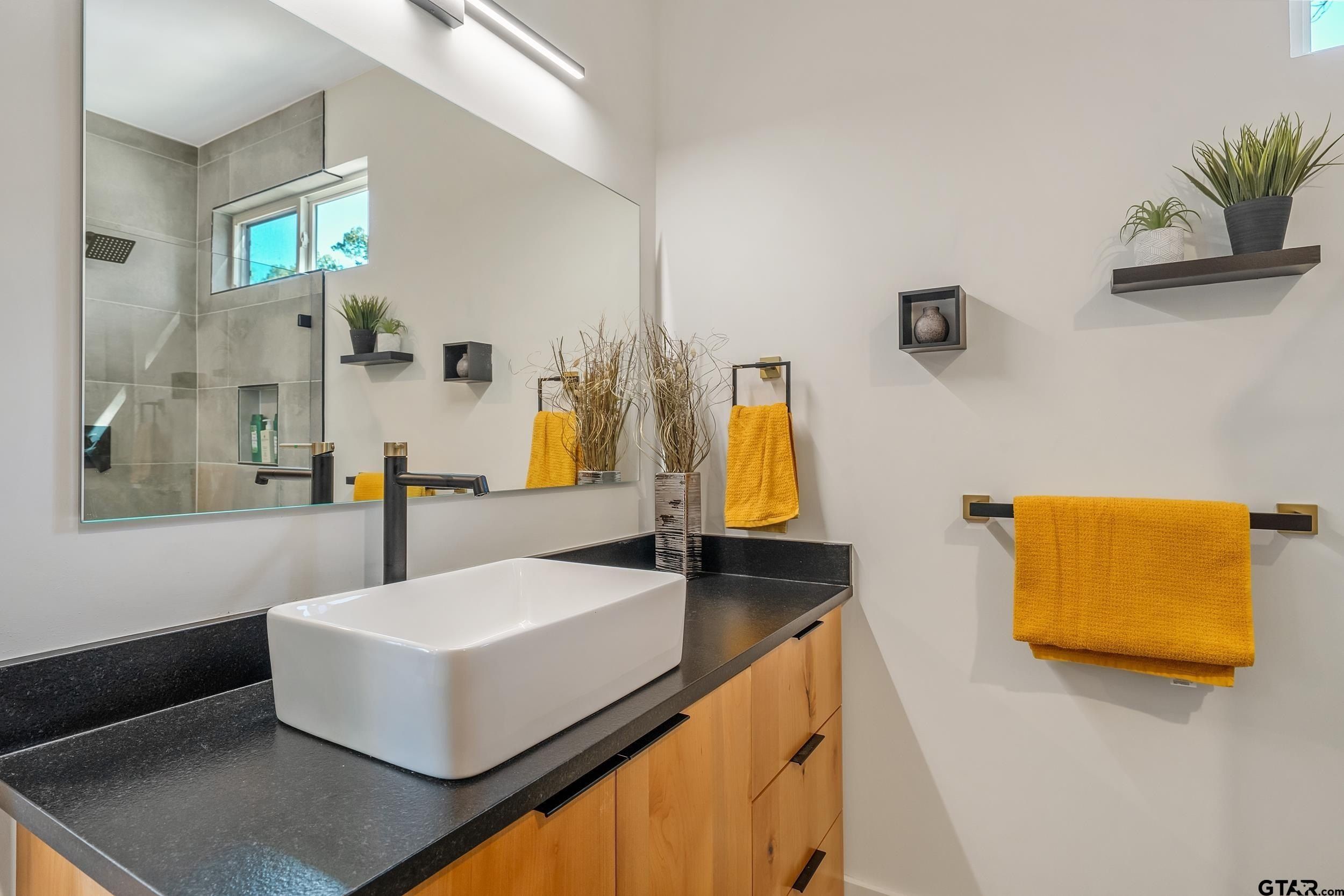 3801 Vail Court. Montgomery, TX 77356