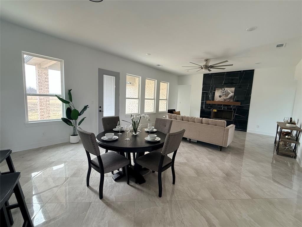 3533 County Road 1092. Celeste, TX 75423