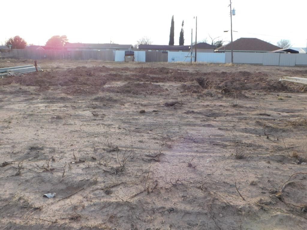 1006 S Atlanta. Midland, TX 79701