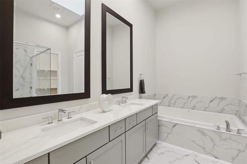 1456 N Avenue. Plano, TX 75074