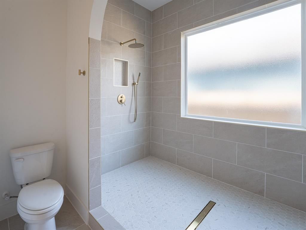 3018 Rochester Street. Dallas, TX 75215