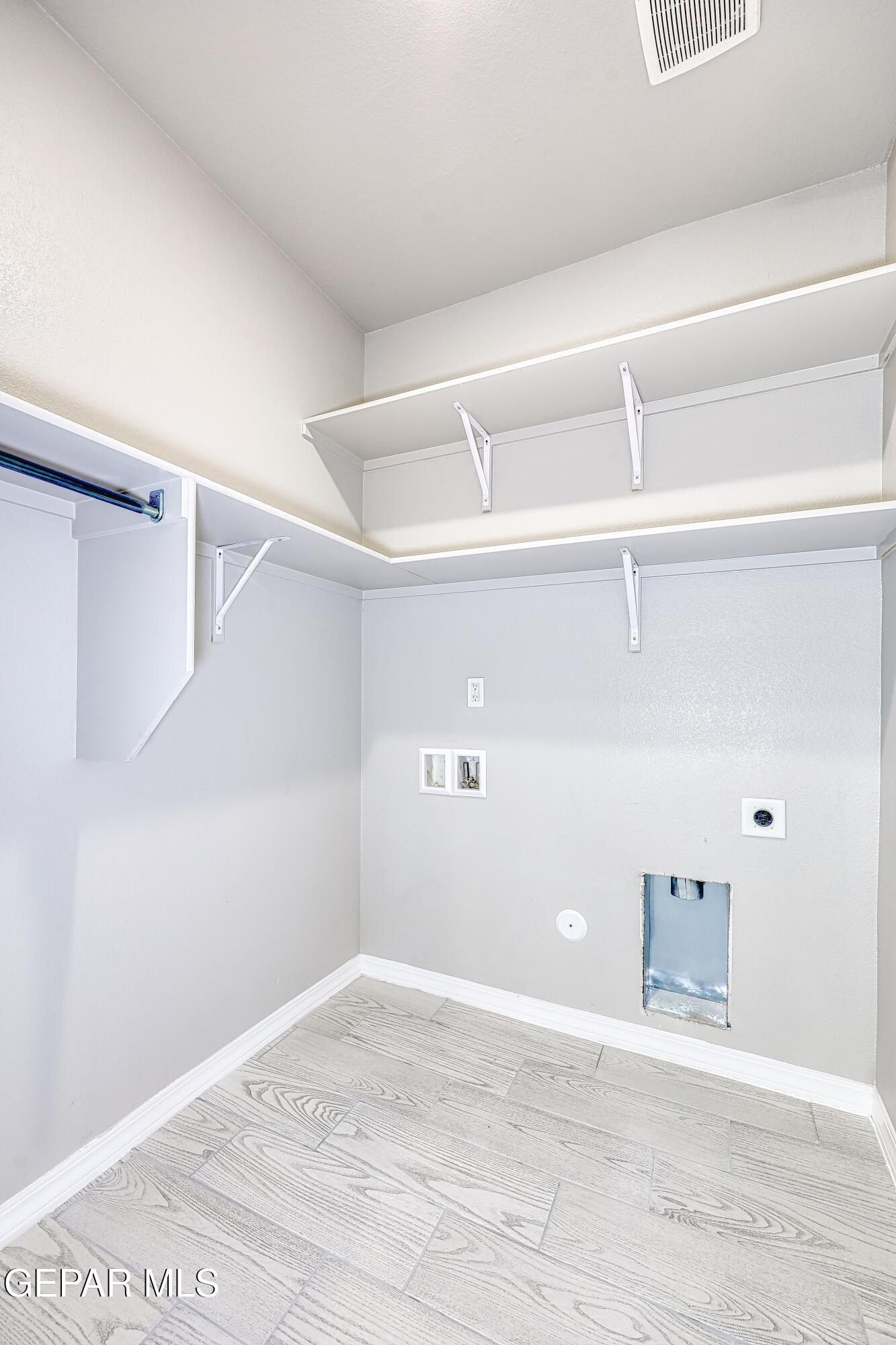 11607 Valle Bonito Road. Socorro, TX 79927